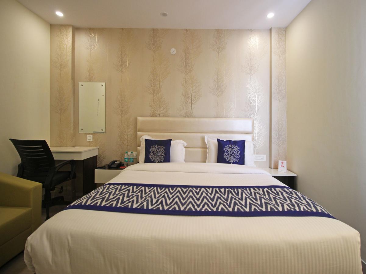 Oyo 8132 Hotel Kukreja Dehradun Ngoại thất bức ảnh